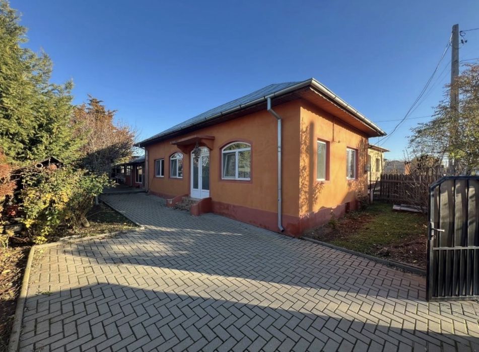 Casă Cârcea  Bătrânească Centrală # 5 Camere # 900 mp Teren # Toate Utilitățile # Accept Schimb cu Apartament Craiova #