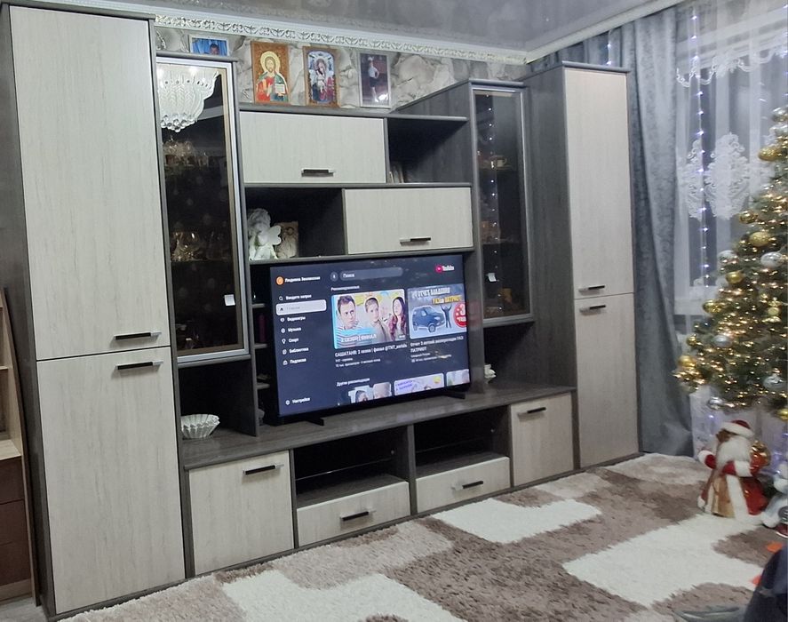 Стенка в гостинную