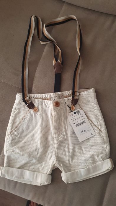 Pantaloni scurti Zara, marimea 3-4 ani, noi