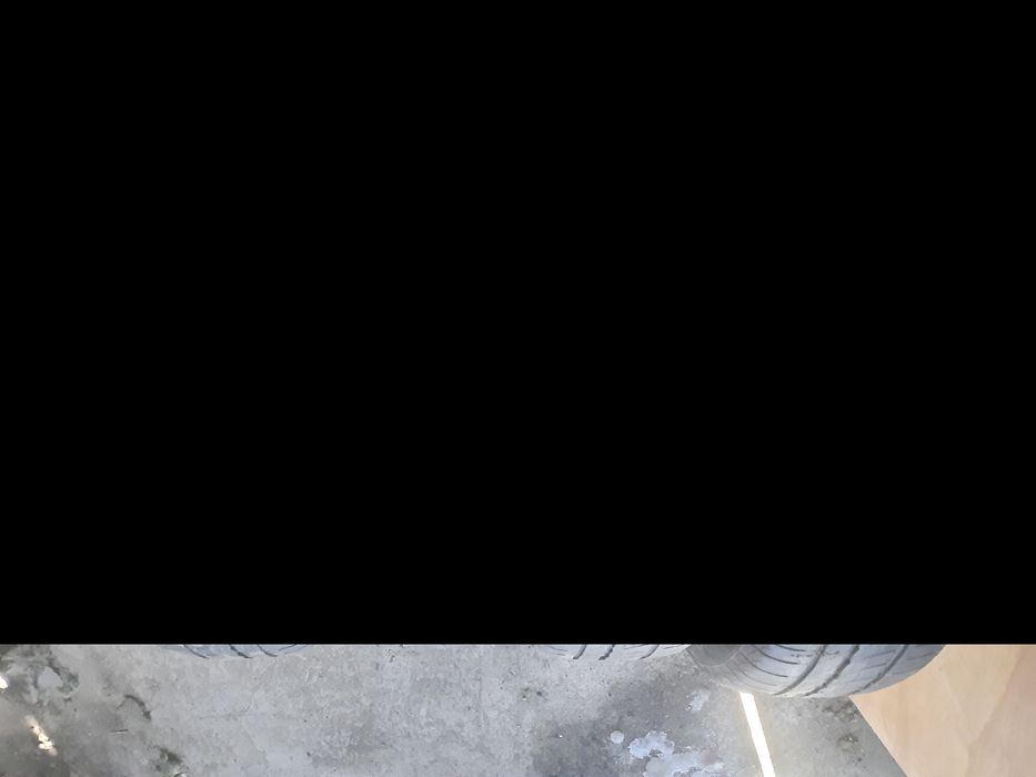 Продам шины  по цене 28к