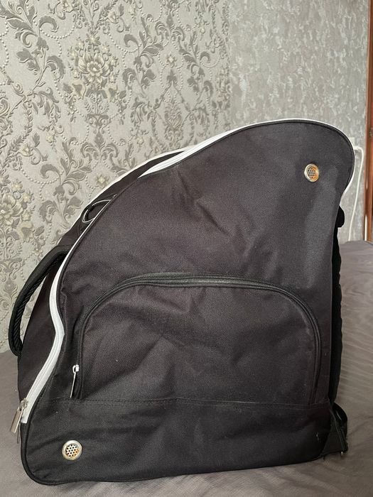 Продам сумку для ботинок сноуборда