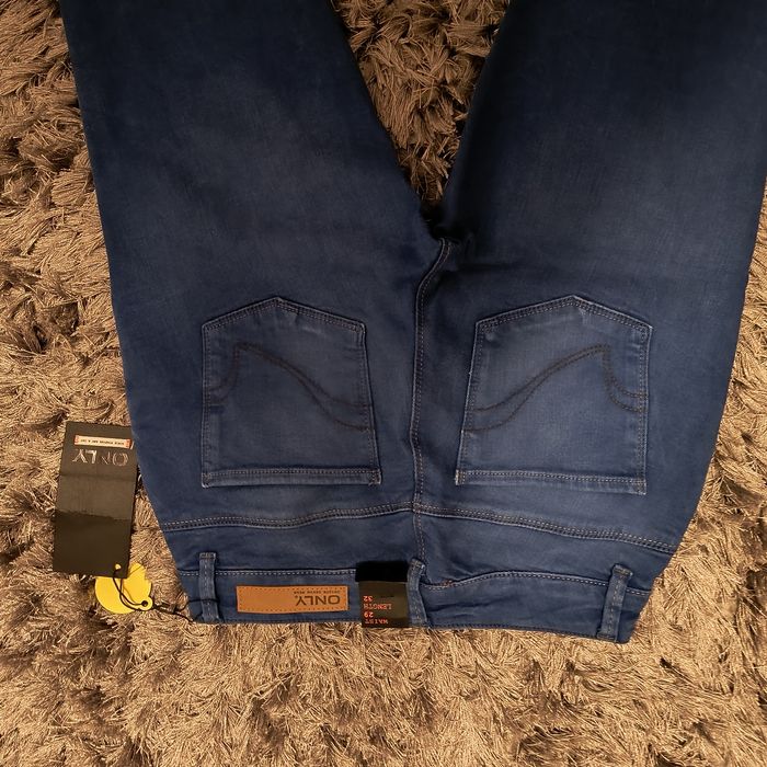 JBlugi Only dama, noi cu eticheta, 29 talie, 32 lungime, potriviți 36