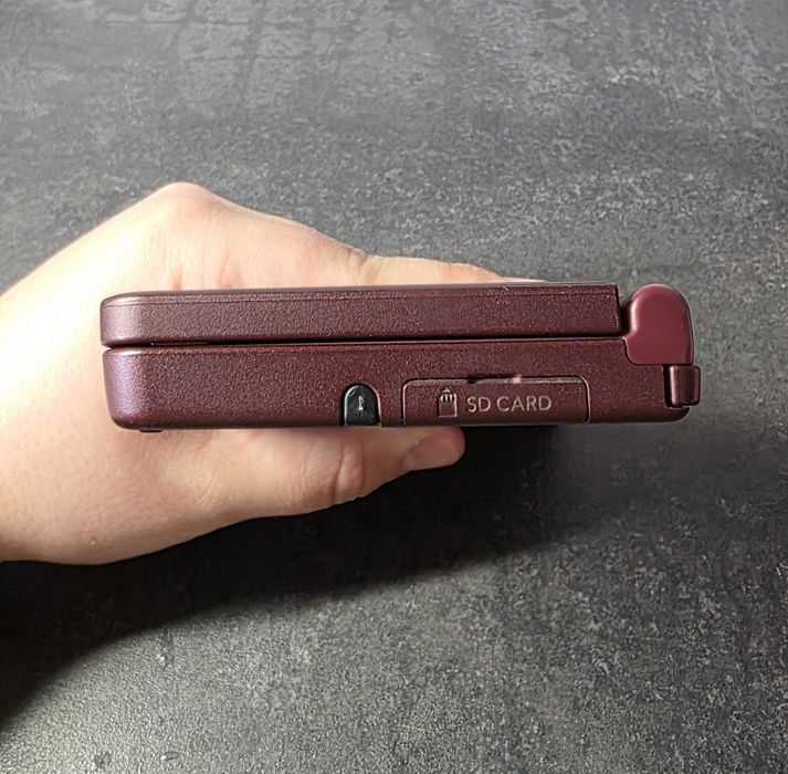 Nintendo DSi XL Wine Red