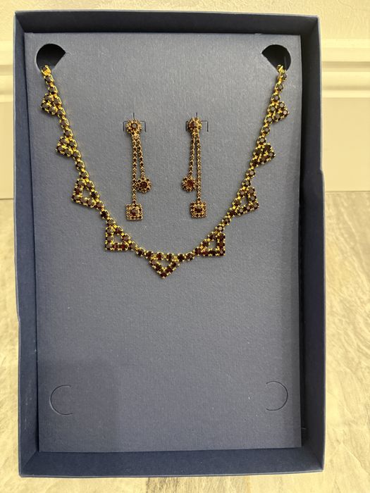 Набор серьги и колье