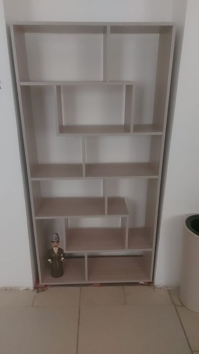 Полка для книг, цветов