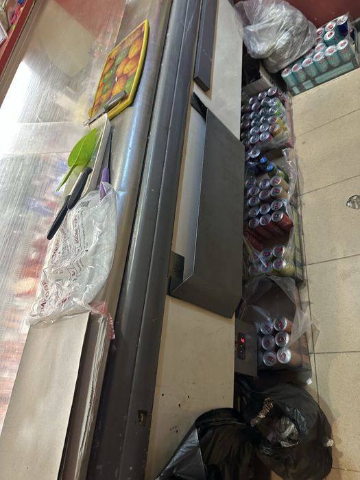 Хладилна витрина