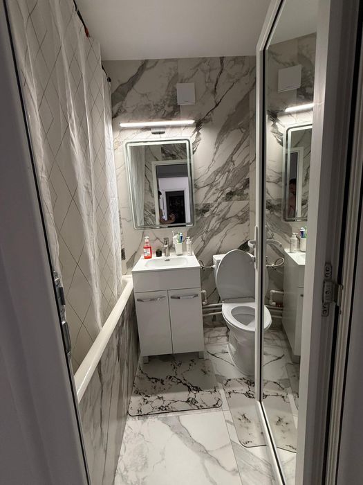Vând apartament 3 camere ultra central