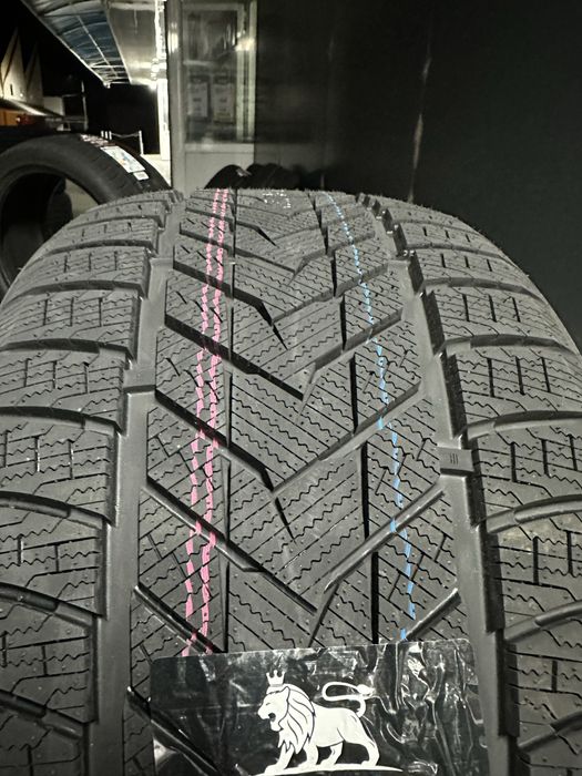 Зимен Спорт Пакет ARIVO 245/40R18 265/35R18 БОРД 2454018  2653518