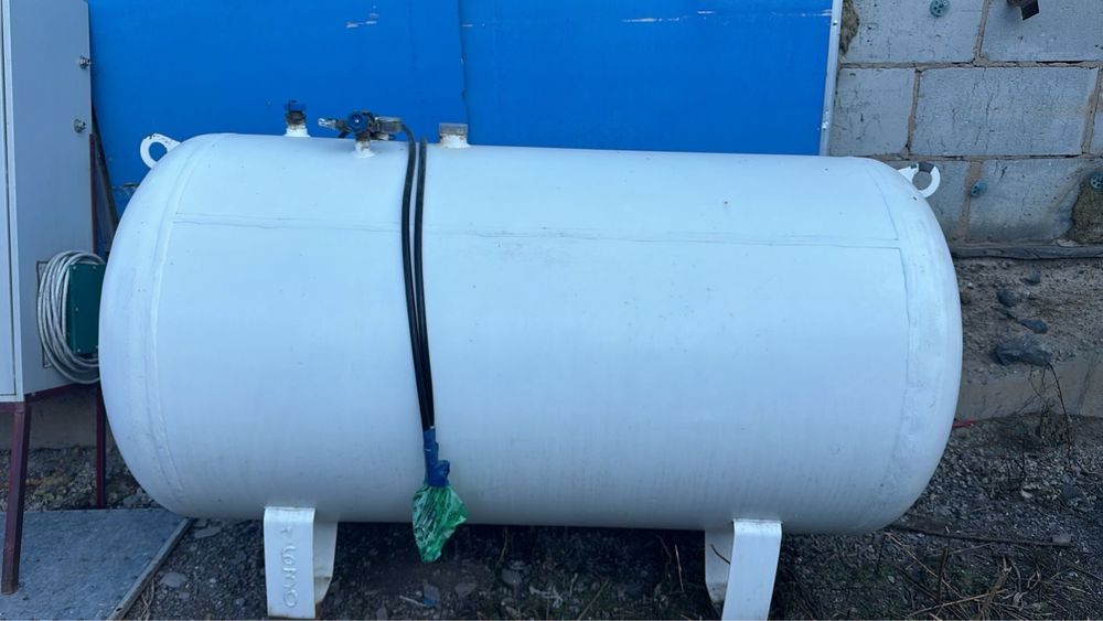 Продам газгольдер вместе с испарителем