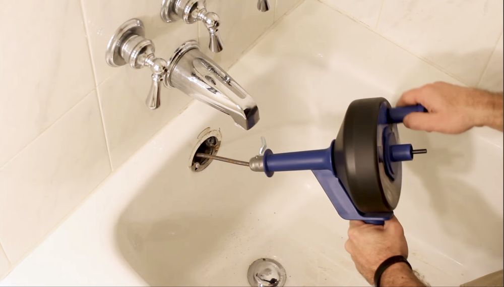 Instalator desfundari tevi interior casa apartament– Urgențe 24/24