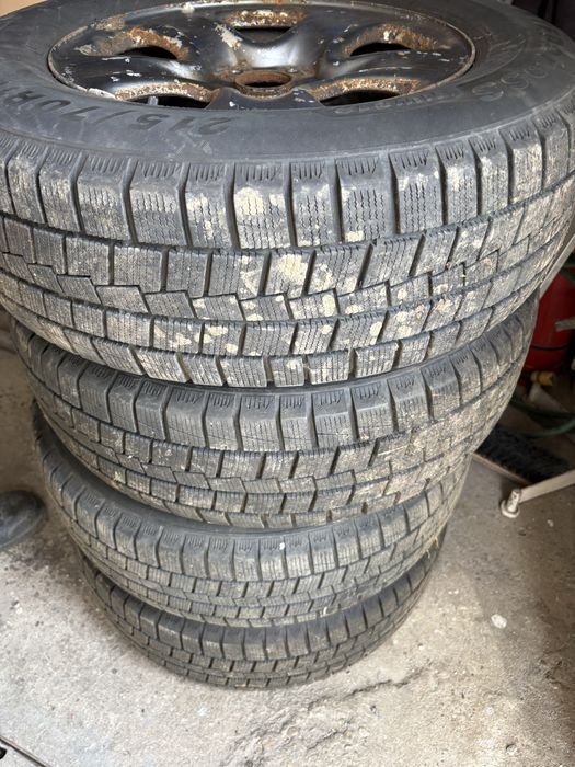 Set roți iarnă Suzuki Grand Vitara 2 - Anvelope noi Sunny (215/70 R16) + Jante