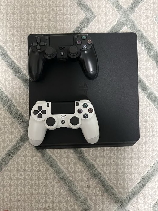 Sony PlayStation 4 Slim 1TB