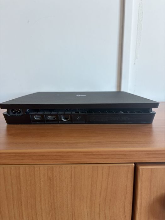 Consola Sony PlayStation4 2TB + 2 Controllere