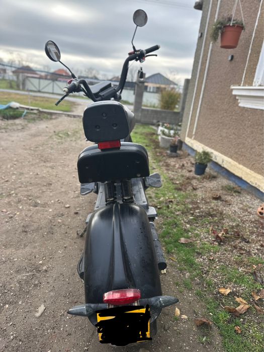Scuter  electric