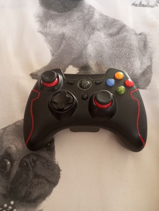Controler Xbox 360 funcționează