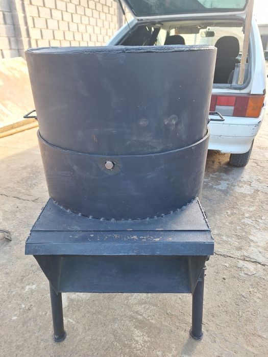 Дробилка зерна  . Жем шөп майдалайды