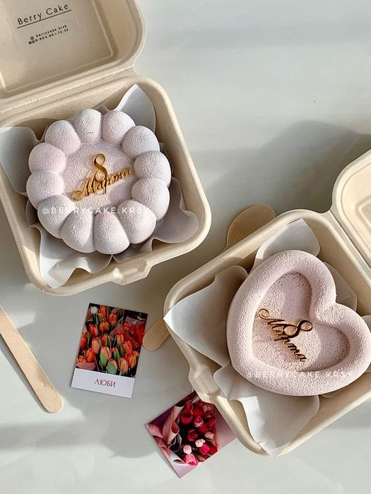 Бенто мусс и 2 капкейки