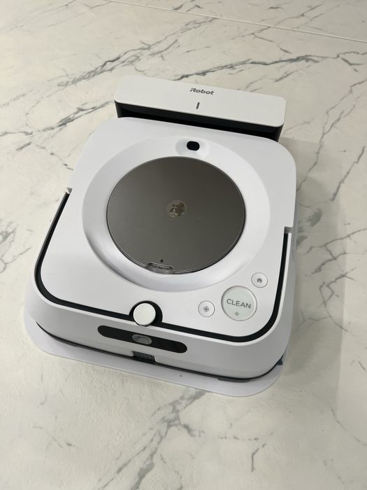 iRobot Braava Jet M6 white