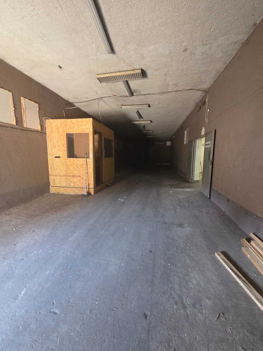 Дава се под наем Промишлена сграда в София, Военна рампа - 235 кв.м за 800 € - Снимка #3