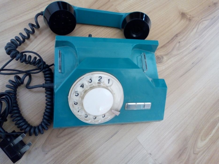 Телефони стационарни