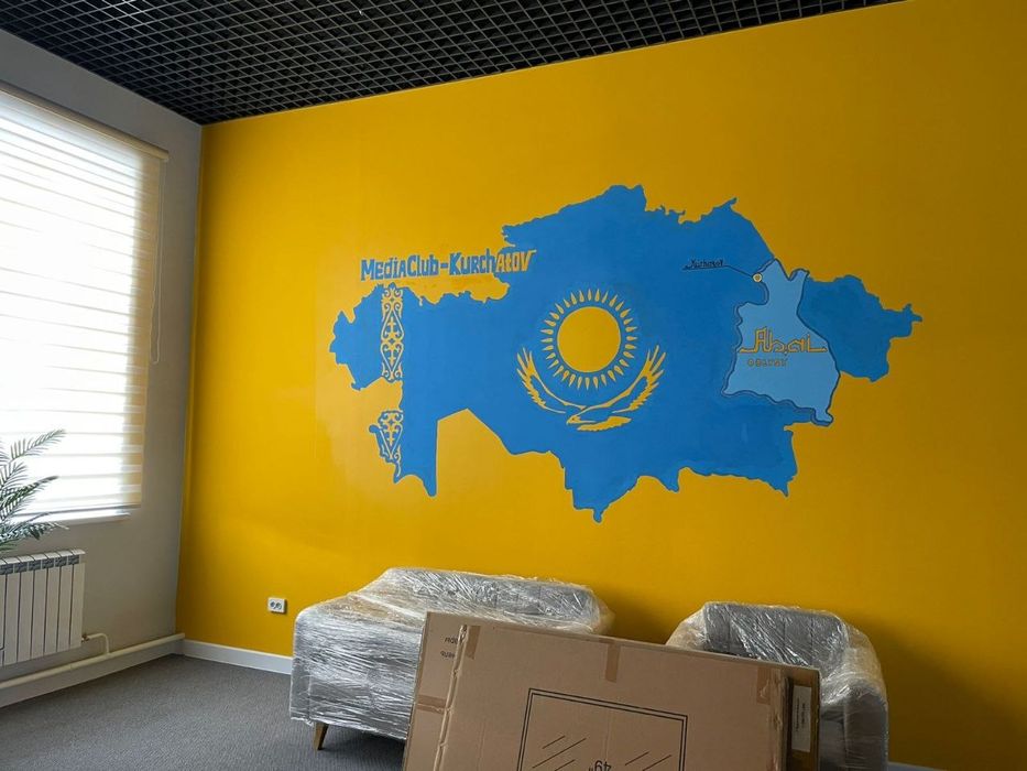 Художники. Роспись стен. Мурал. Рисунки на стене.