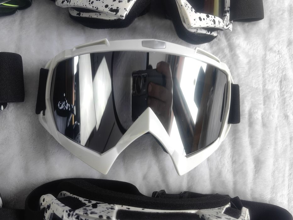 ски и сноуборд очила маска