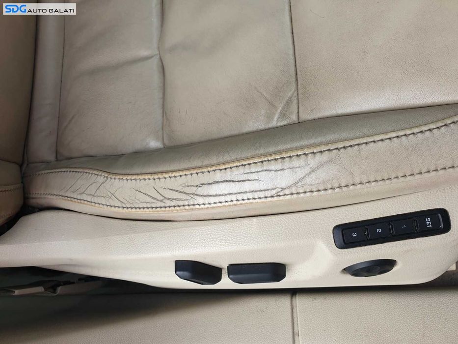 Scaun Dreapta Fata Pasager Piele Crem cu Incalzire Electric Skoda Superb 2 2008 - 2015