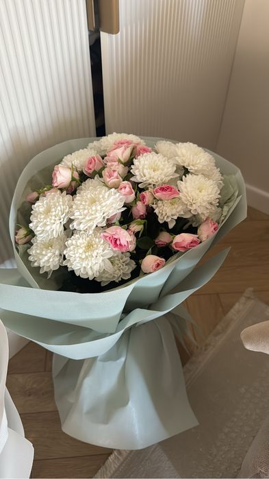 Продаются свежие цветы букеты