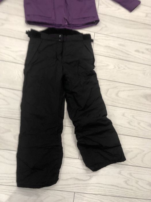 Продавам детски ски екип