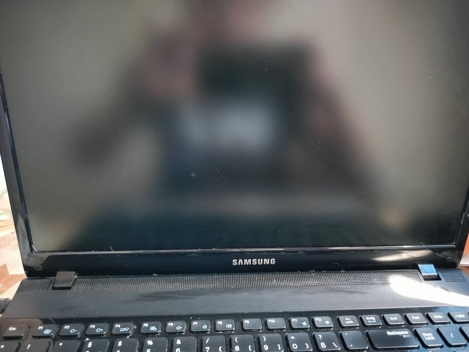 Лаптоп Samsung , работещ