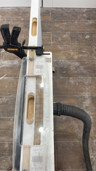 Установка двереи Коши