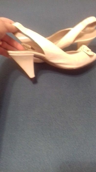 Sandale piele, import, deosebit de comode si elegante