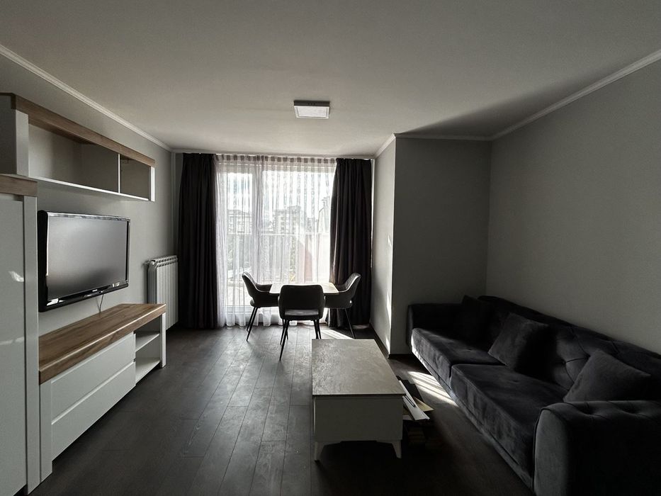 Дава се под наем Двустаен апартамент в София, Център - 75 кв.м за 1350 € - Снимка #1