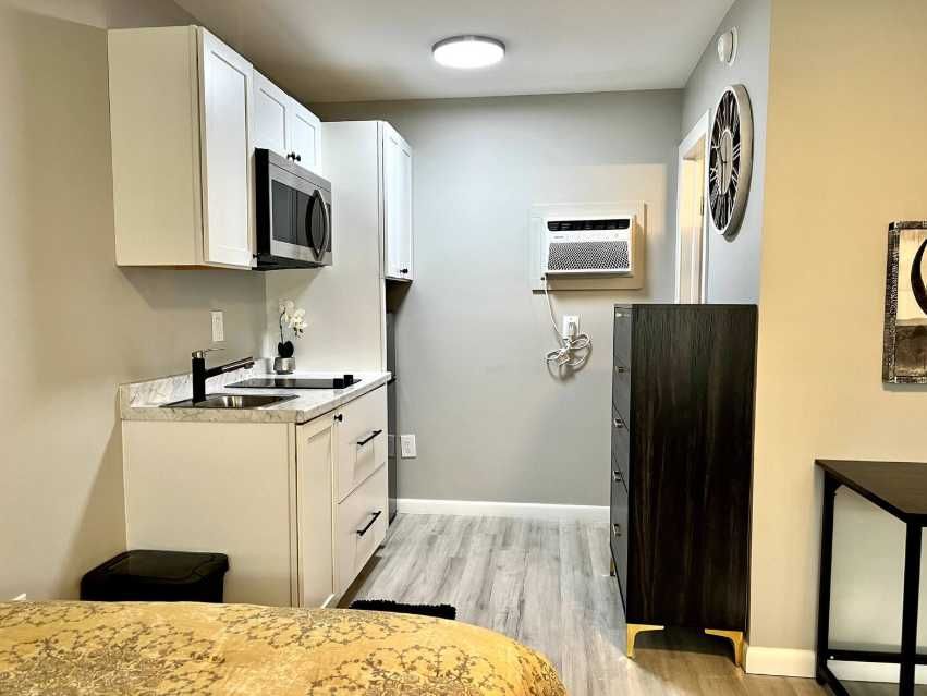 Дава се под наем Едностаен апартамент в София, Люлин 10 - 35 кв.м за 255 € - Снимка #3