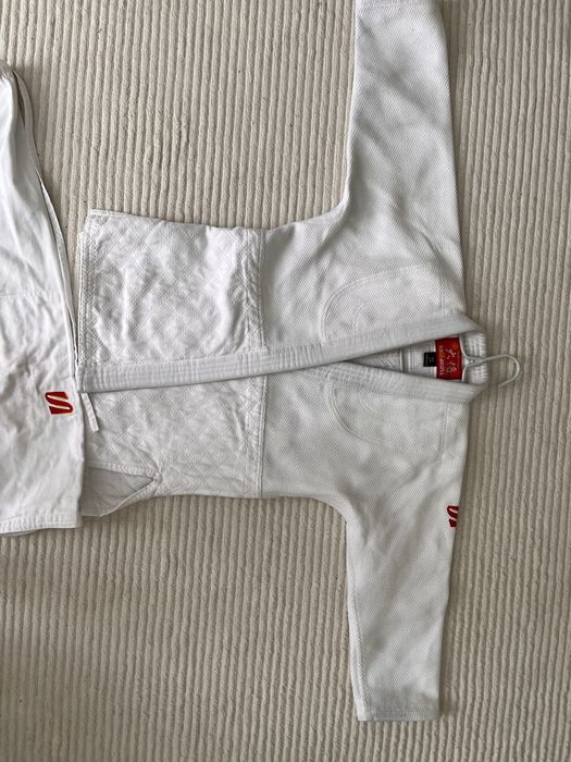 Продается кимоно Sakura