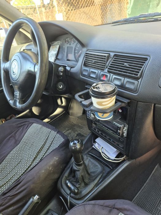 Vănd Golf 4, an 2001
