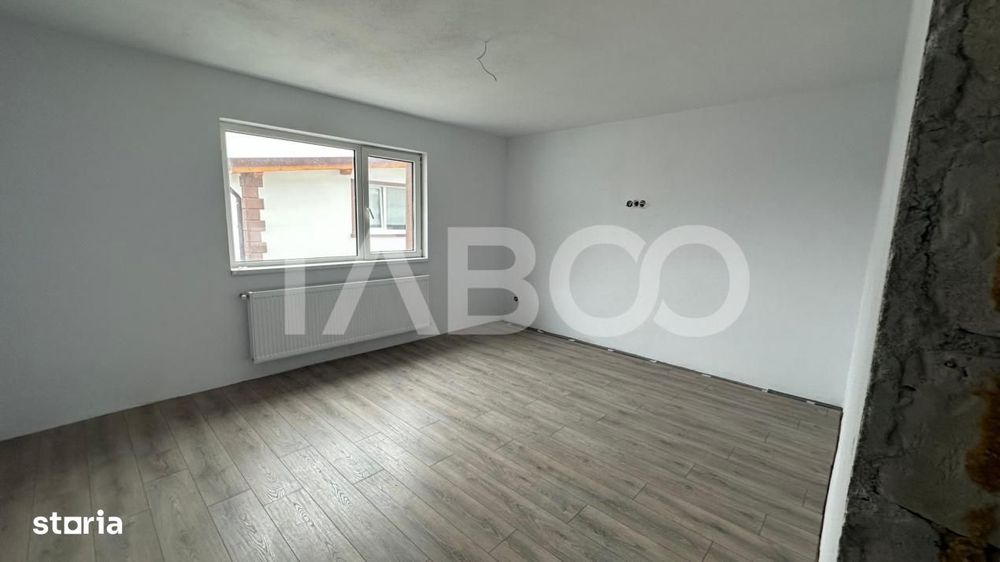 Apartament la CHEIE etaj 1 intermediar 3 camere 84 mpu Turnisor Sibiu — fotografia 2