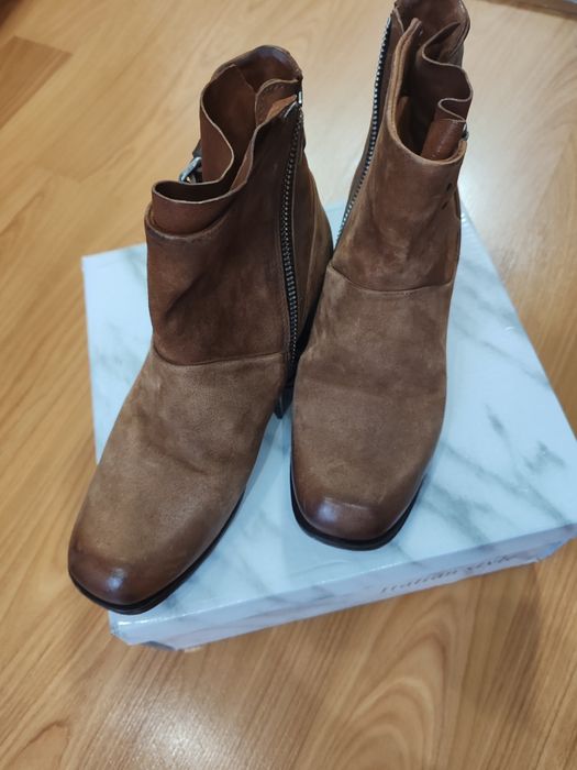 Ghete piele mărime 37