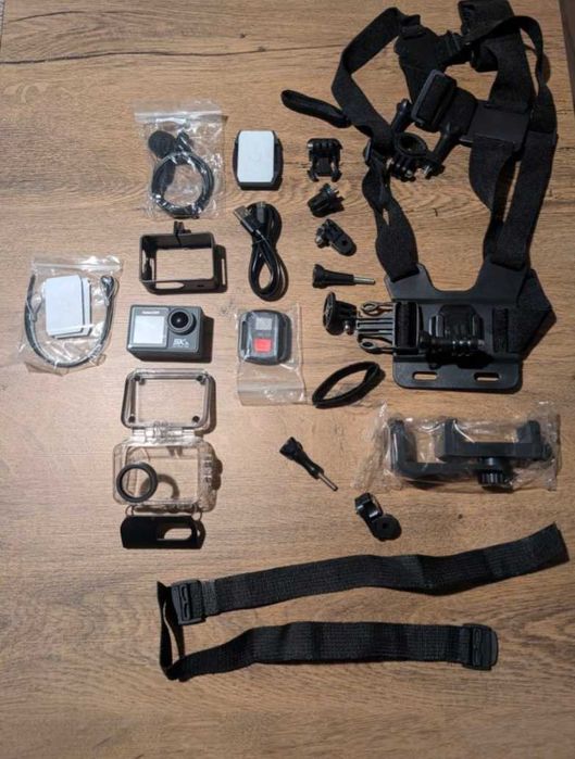 Action Camera 5k cu toate accesoriile posibile similar GoPro