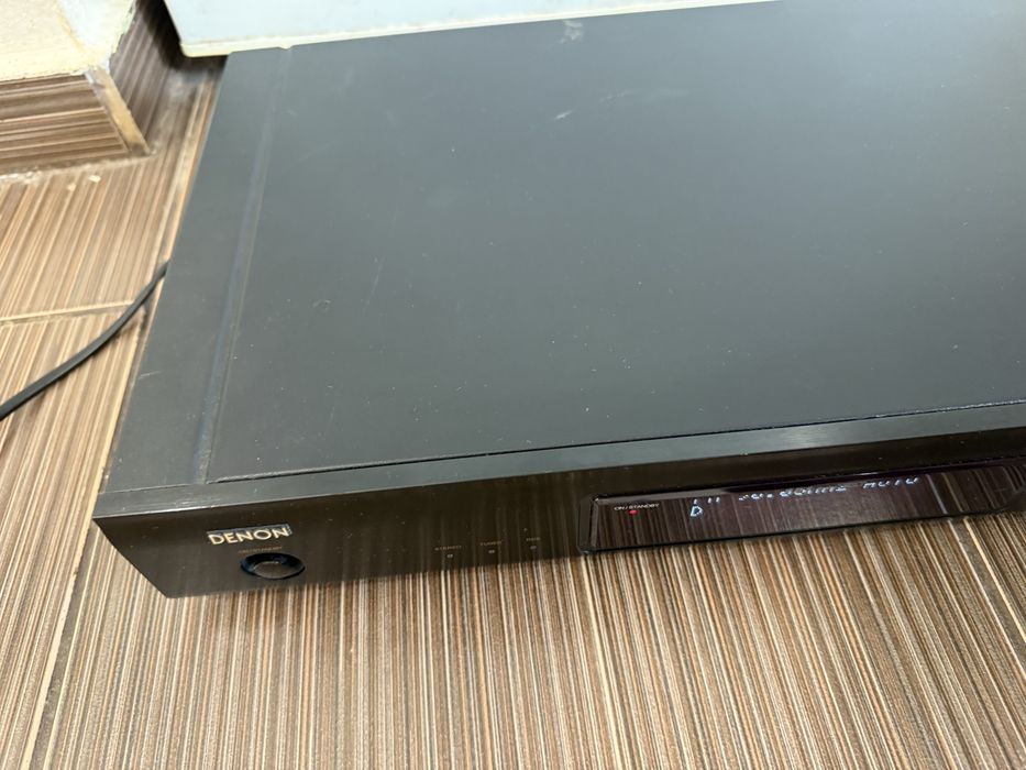 Denon TU-1500AE Качествен Тунер