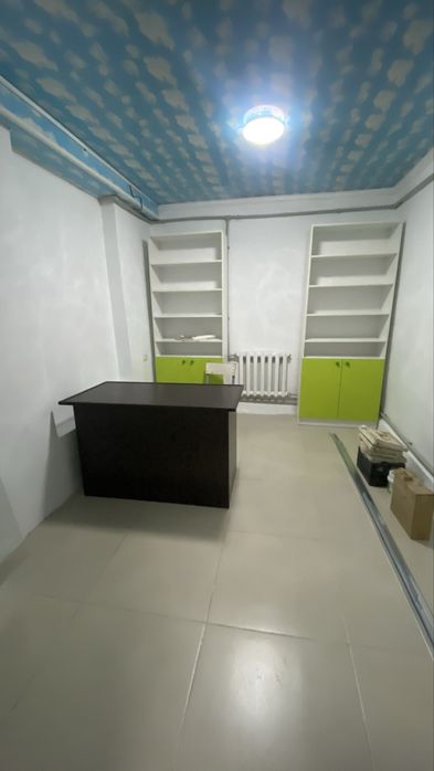 Продам стеллажи и полки