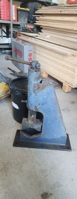 Menghina pentru tevi