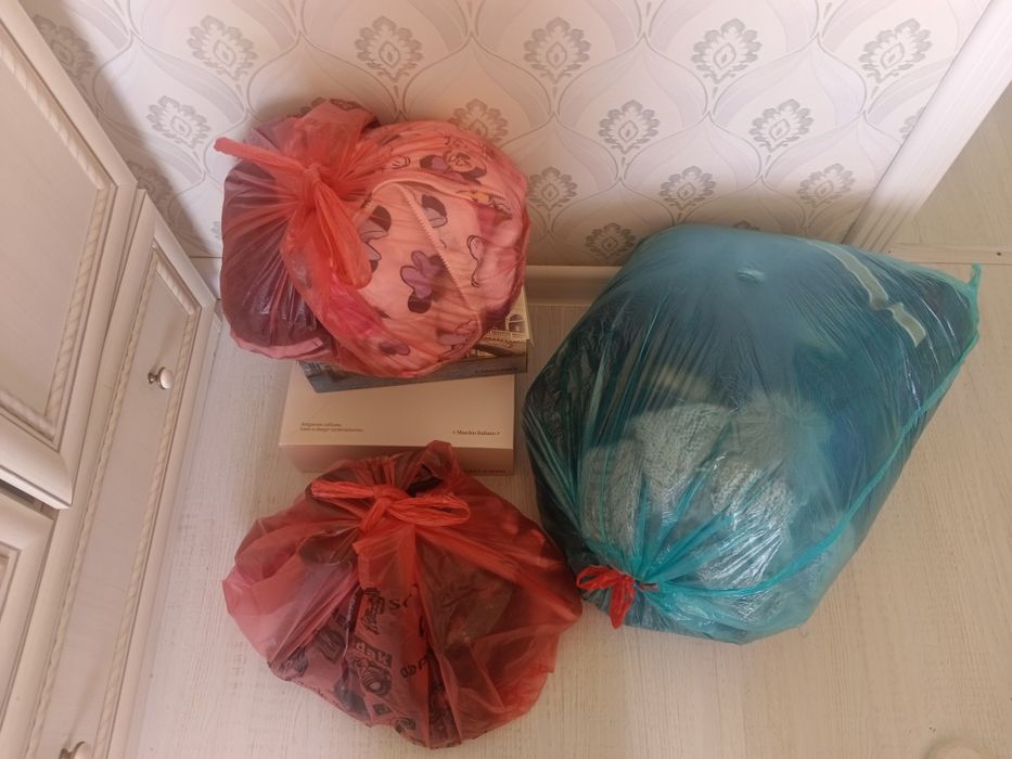 Отдам даром одежда