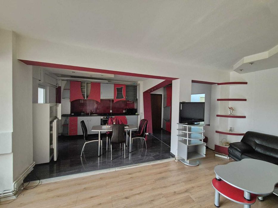 Apartament 3 camere + 2 bai, pe Cal Bucuresti, Universitate,  550 euro