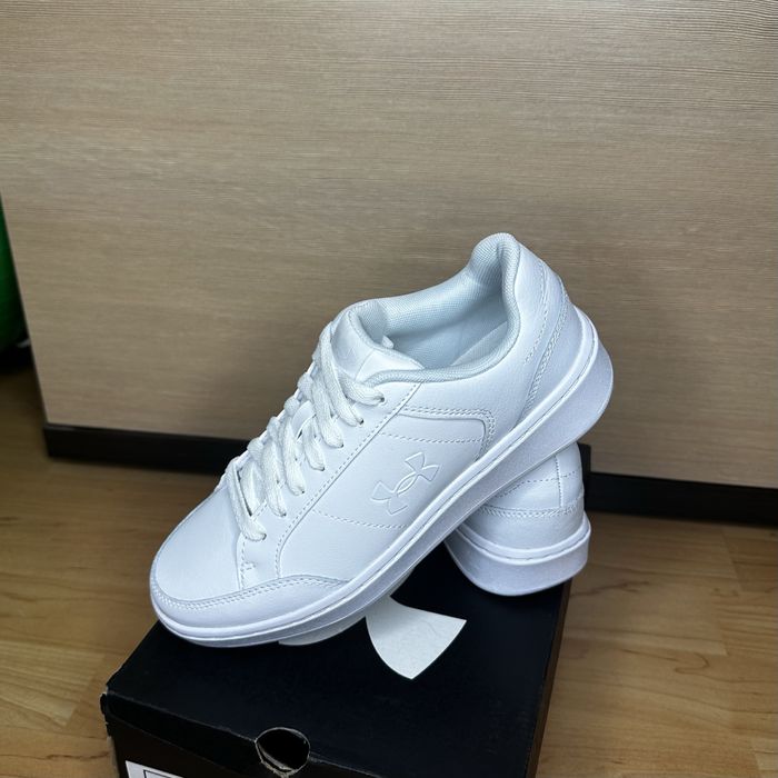 Оригинал Under Armour женские кроссовки