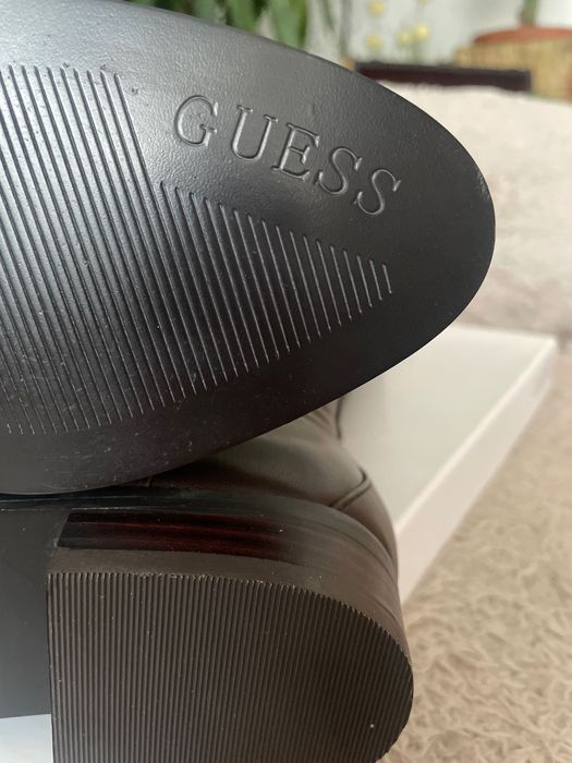 Оригинални ботуши Guess