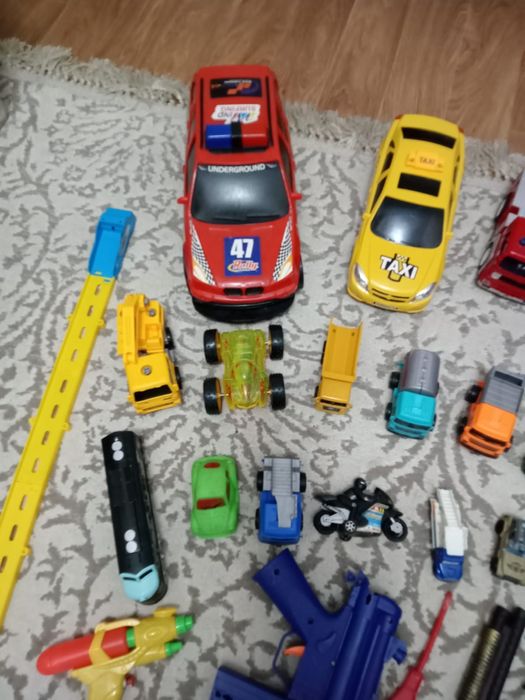 Пакет  игрушек  для мальчика