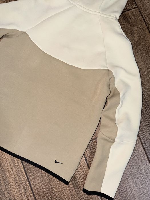 Nike tech fleece bej