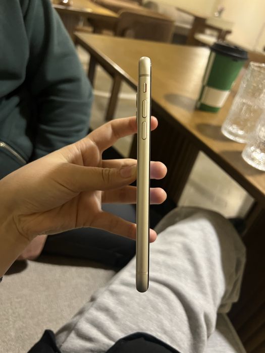 Продам Iphone 11 128гб