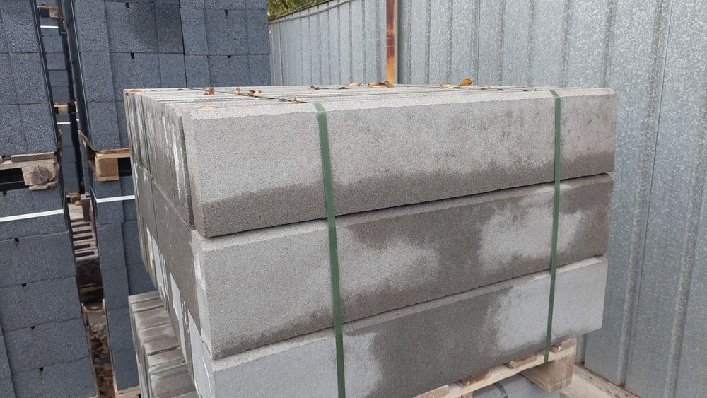 Поребрик бордюр садовый.